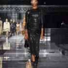 Afacere 13 imagine BURBERRY Shopping în Bucharest B