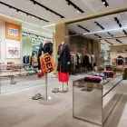 Afacere 21 imagine BURBERRY Shopping în Bucharest B