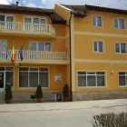 Afacere 4 imagine HOTEL QUEEN Turism şi Agrement în Arad