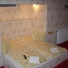 Afacere 1 imagine PENSIUNEA GOLDEN Turism şi Agrement în Târgu Jiu GJ