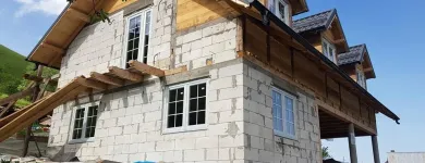 Afacere 16 imagine CRYSTAL GLASS THERMO SRL Uşi, ferestre şi accesorii în Suceava