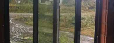 Afacere 44 imagine CRYSTAL GLASS THERMO SRL Uşi, ferestre şi accesorii în Suceava