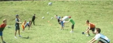 Afacere 18 imagine FOTBAL CLUB SPORT TEAM BUCURESTI Sport şi Activităţi în aer liber în Bucureşti