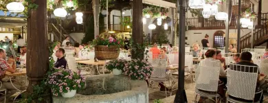 Afacere 8 imagine RESTAURANT HANU' LUI MANUC Restaurant specializat în fripturi în Bucureşti