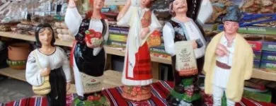 Afacere 1 imagine SC.ARTIZANAT SOUVENIR SHOP SRL Shopping în Botoşani