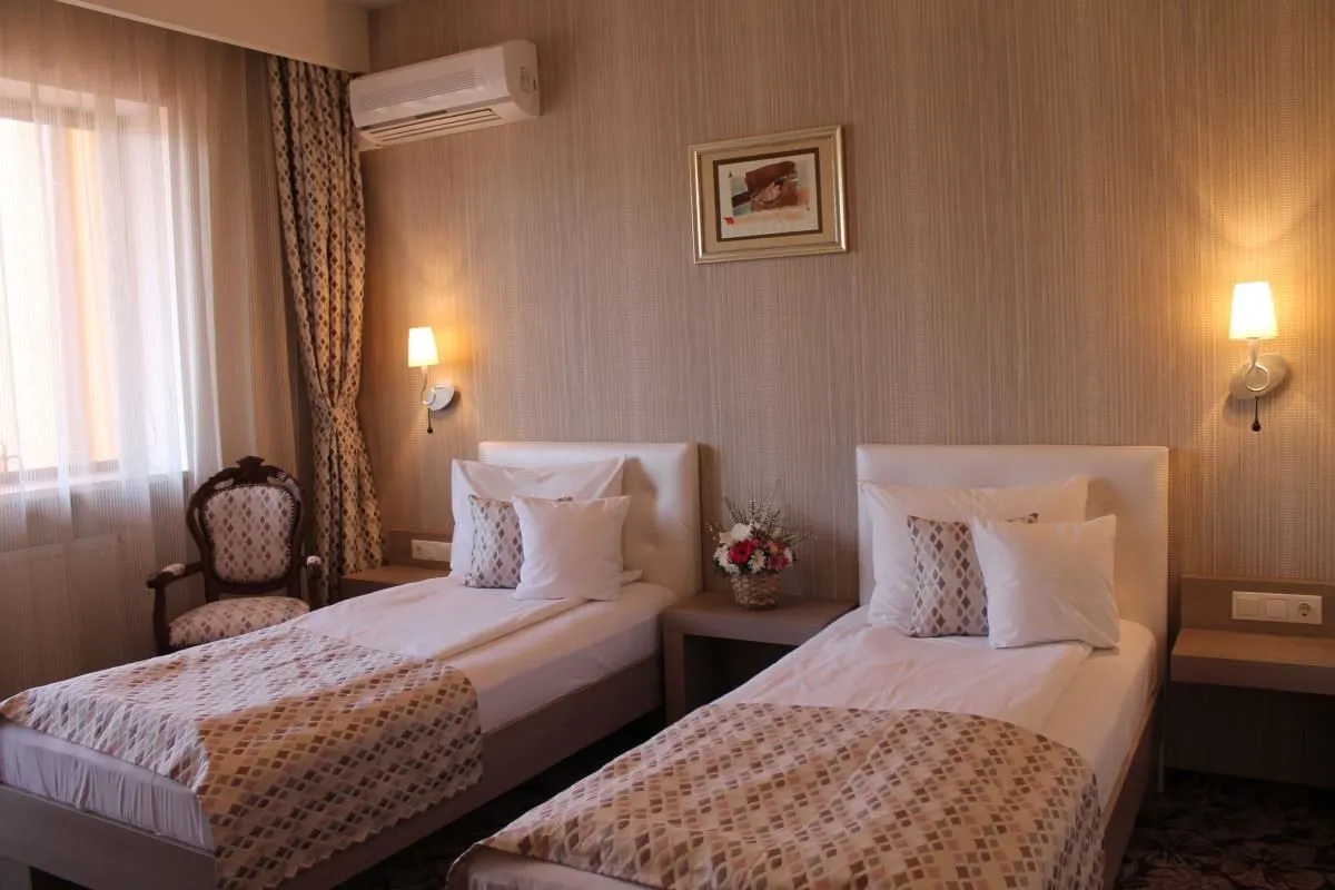 Afacere 8 imagine BEST WESTERN SILVA HOTEL