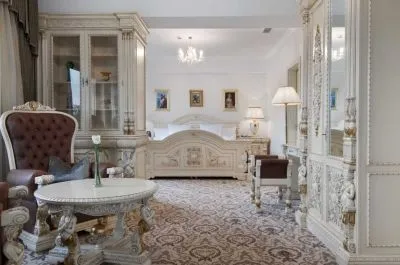 Afacere 7 imagine HILTON SIBIU